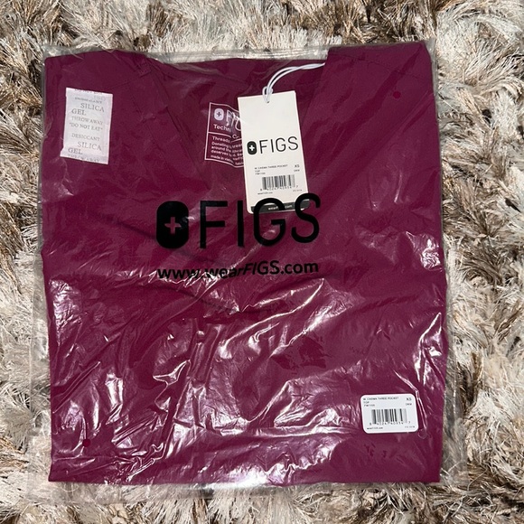 Figs Tops - Figs casma three pocket top